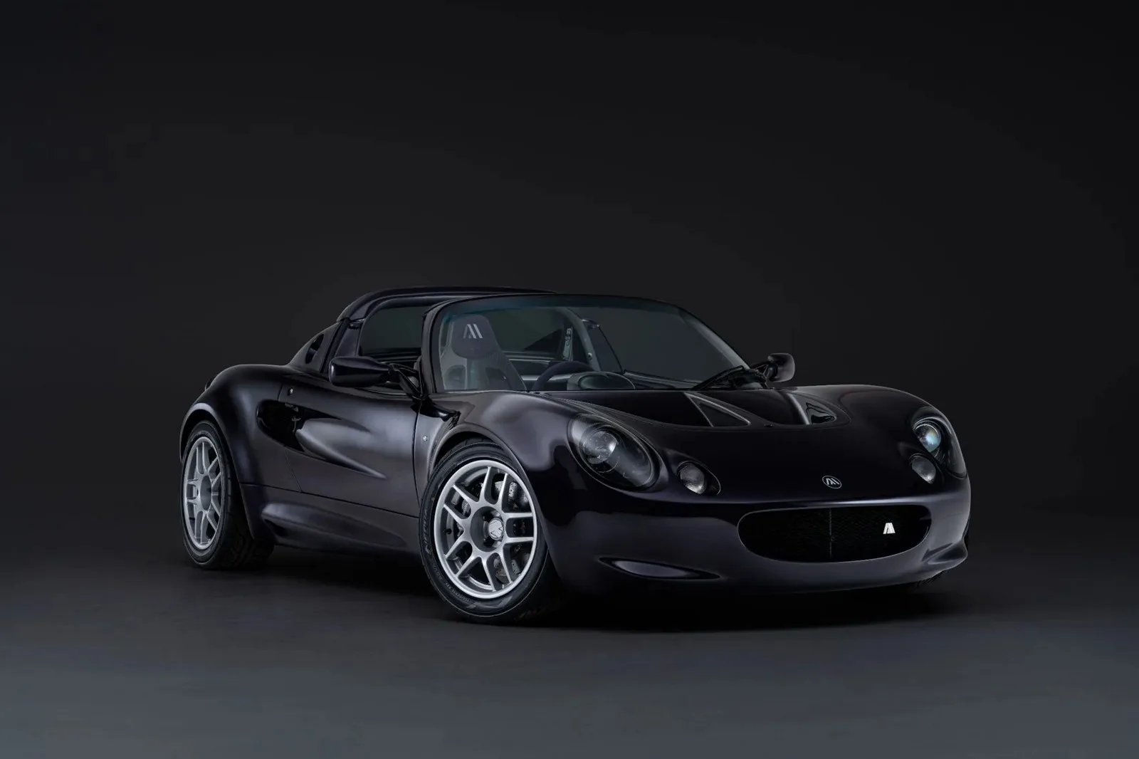 Lotus Elise VHPK Restomod Analogue Automotive