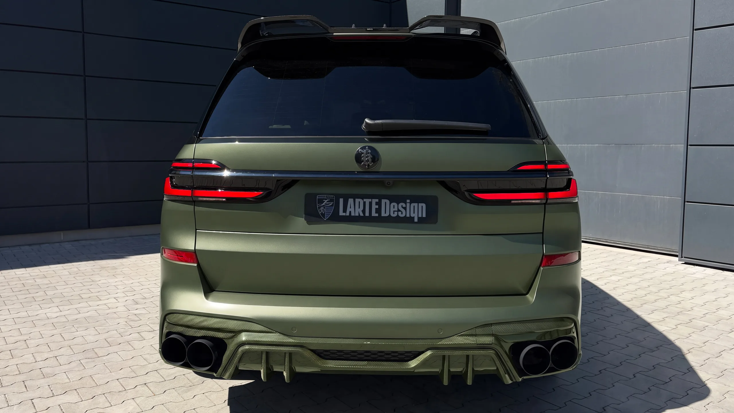 X colors green rear web