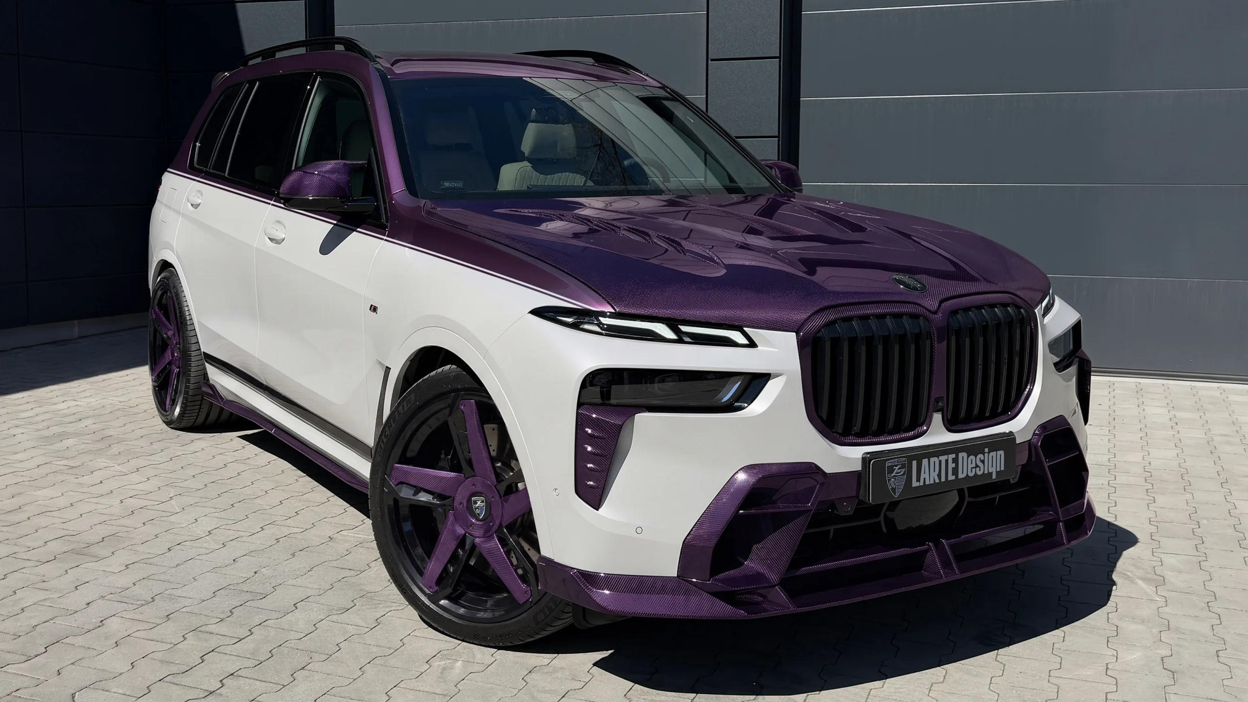 X colors white front web