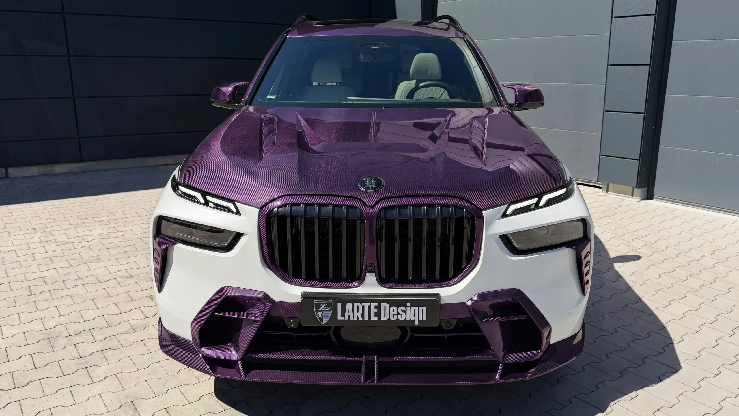 X colors white front web